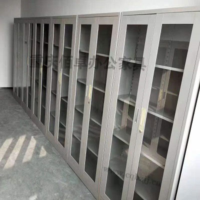通玻器械柜實拍圖